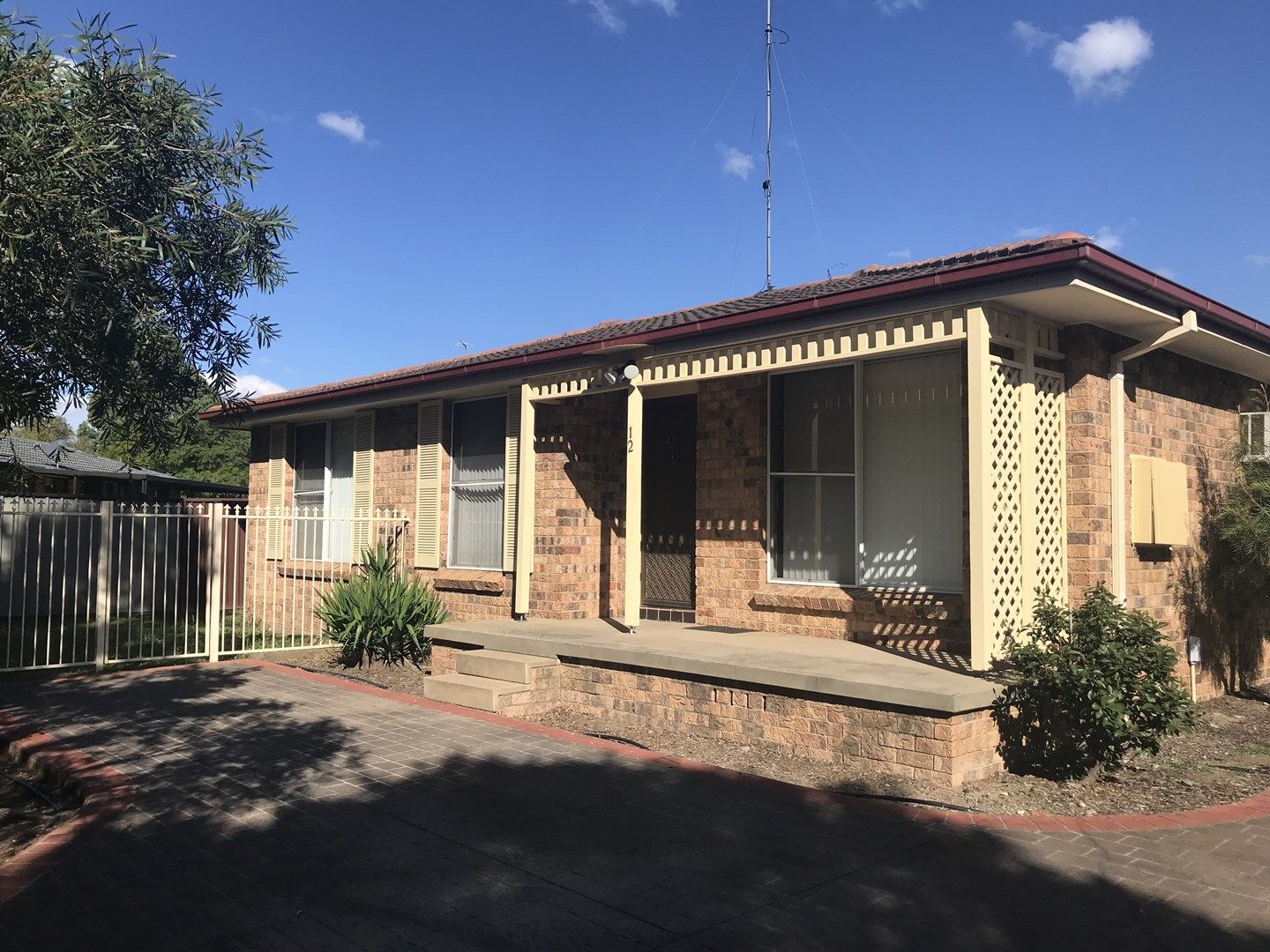 3 bedrooms House in 12 Cobb Avenue JAMISONTOWN NSW, 2750