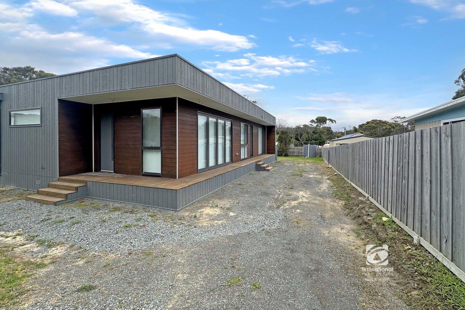 3 bedrooms House in 497 Lake Tyers Beach Road LAKE TYERS BEACH VIC, 3909