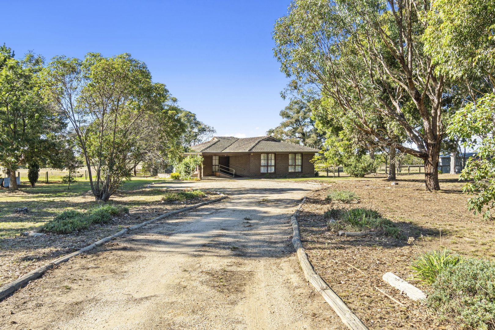 126 Tyson Road, Heyfield VIC 3858, Image 2