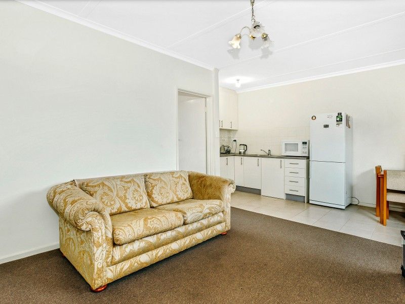 9/120 Primrose Street, Essendon VIC 3040, Image 2