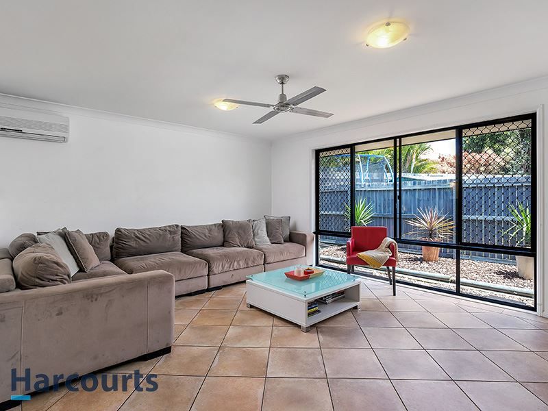 33 Mundie Place, Bray Park QLD 4500, Image 2