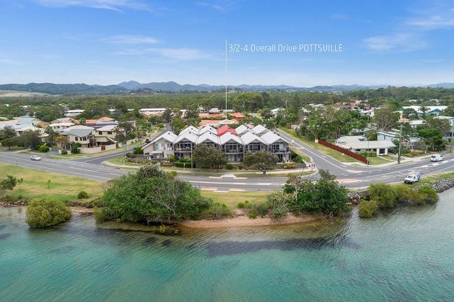 Picture of 3/2-4 Overall Drive, POTTSVILLE NSW 2489