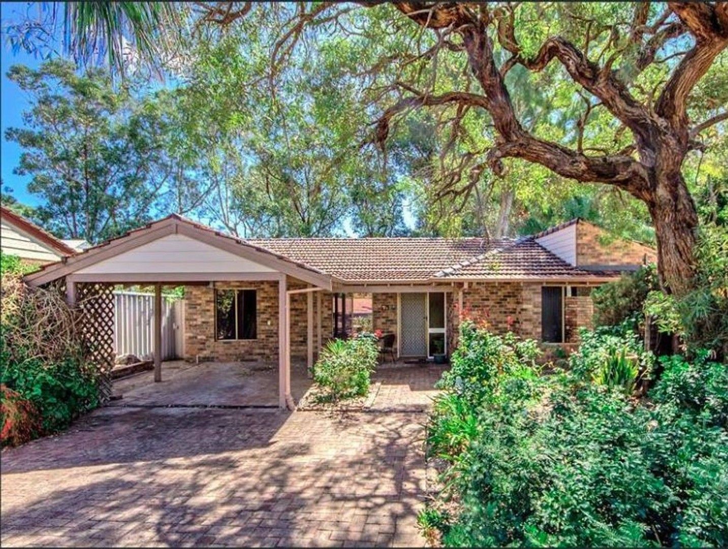 2 bedrooms House in 7B Thompson Way BULL CREEK WA, 6149