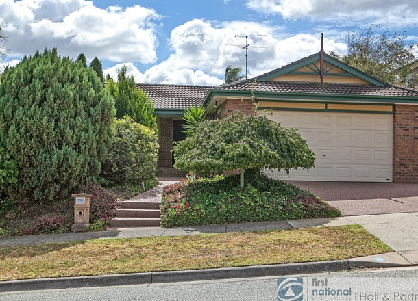 12 Edrington Park Drive, Berwick VIC 3806