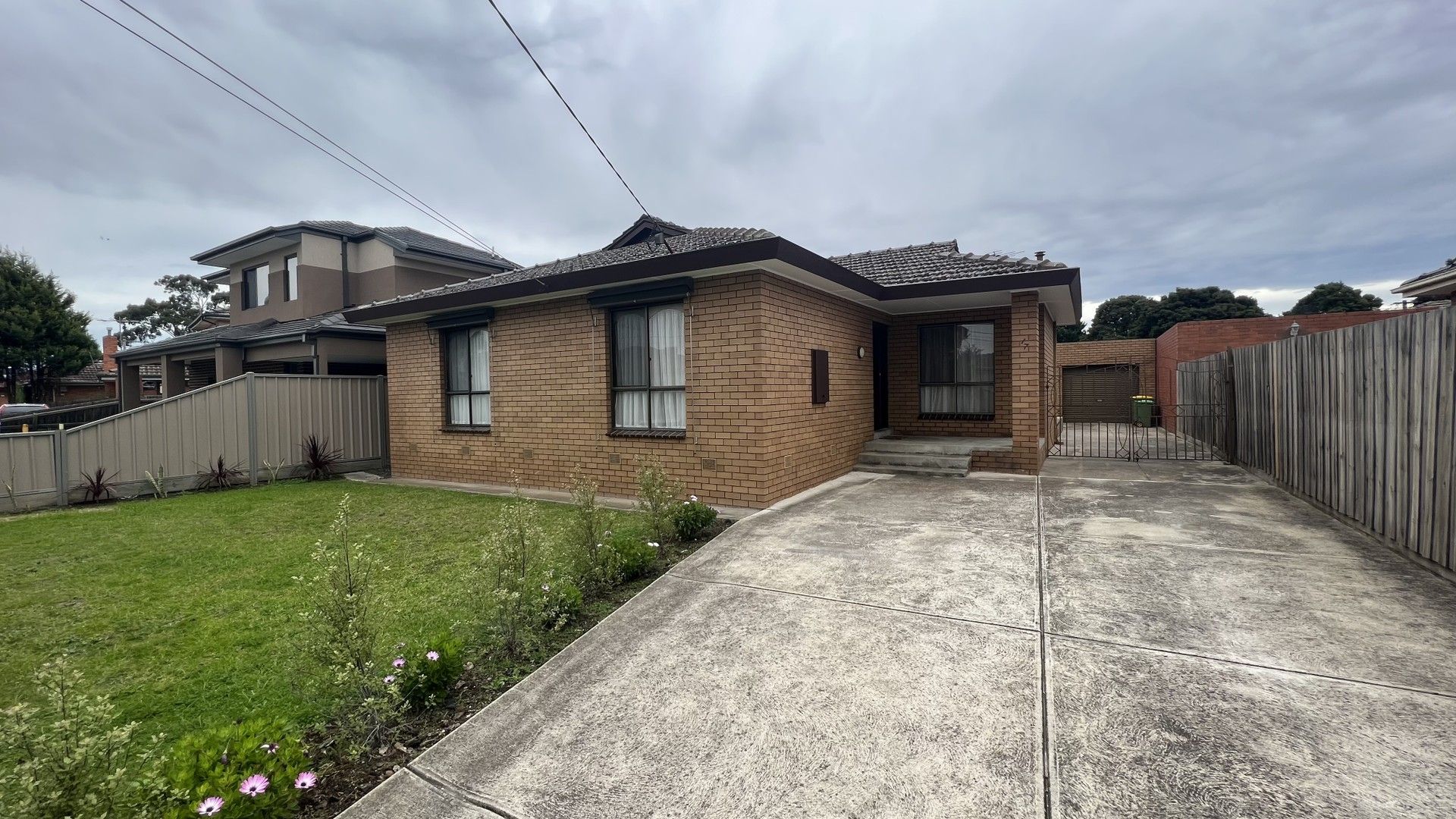 17 Gourock Street, Reservoir VIC 3073 House For Rent Domain