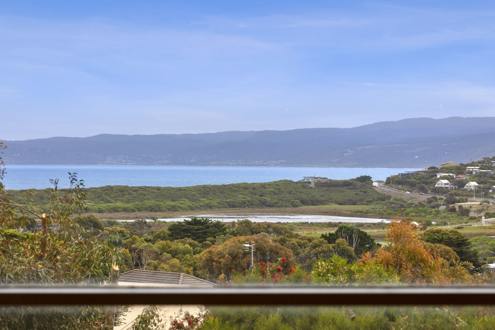 25 Beach Road, Aireys Inlet VIC 3231, Image 2