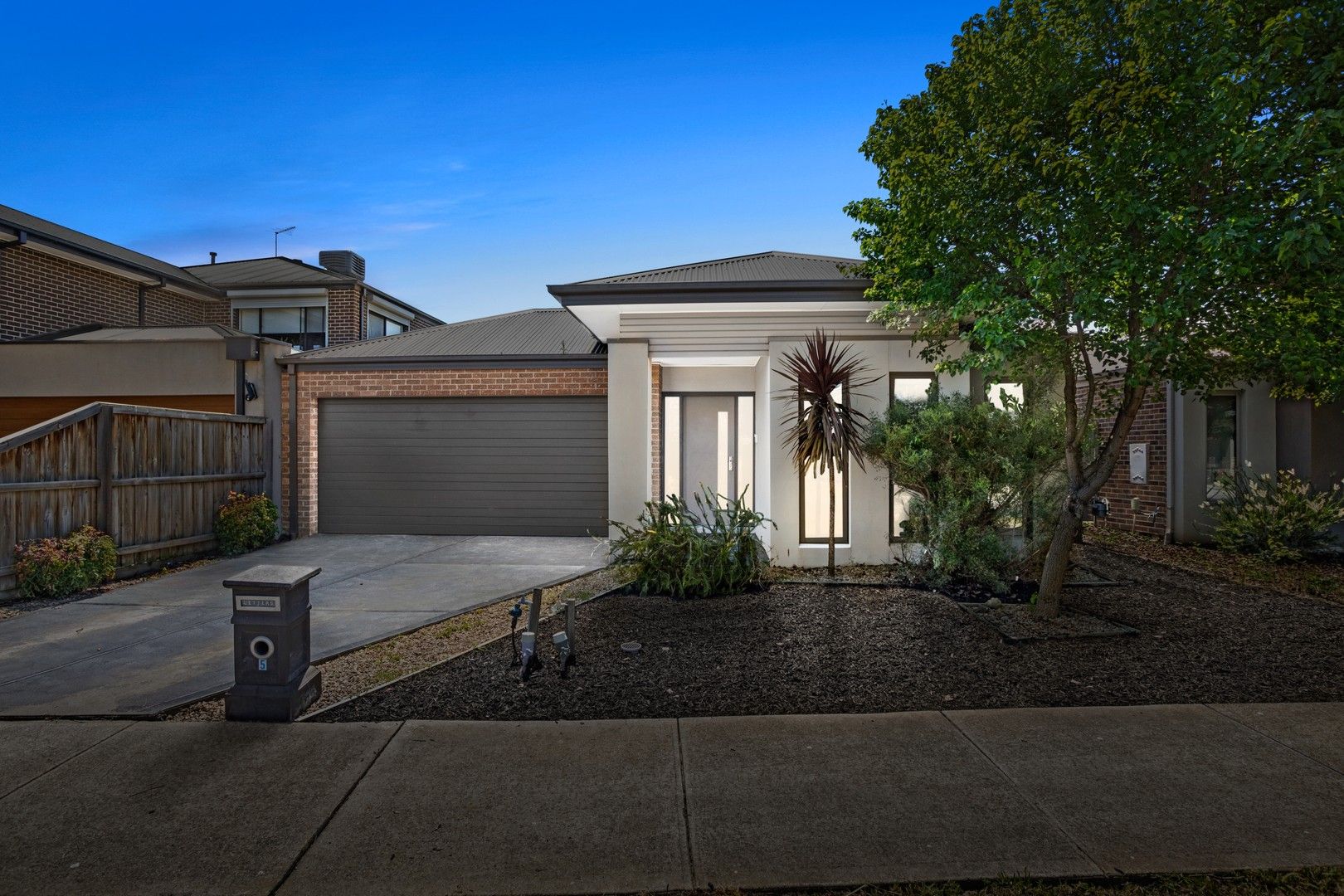 4 bedrooms House in 5 Exodus Way EPPING VIC, 3076