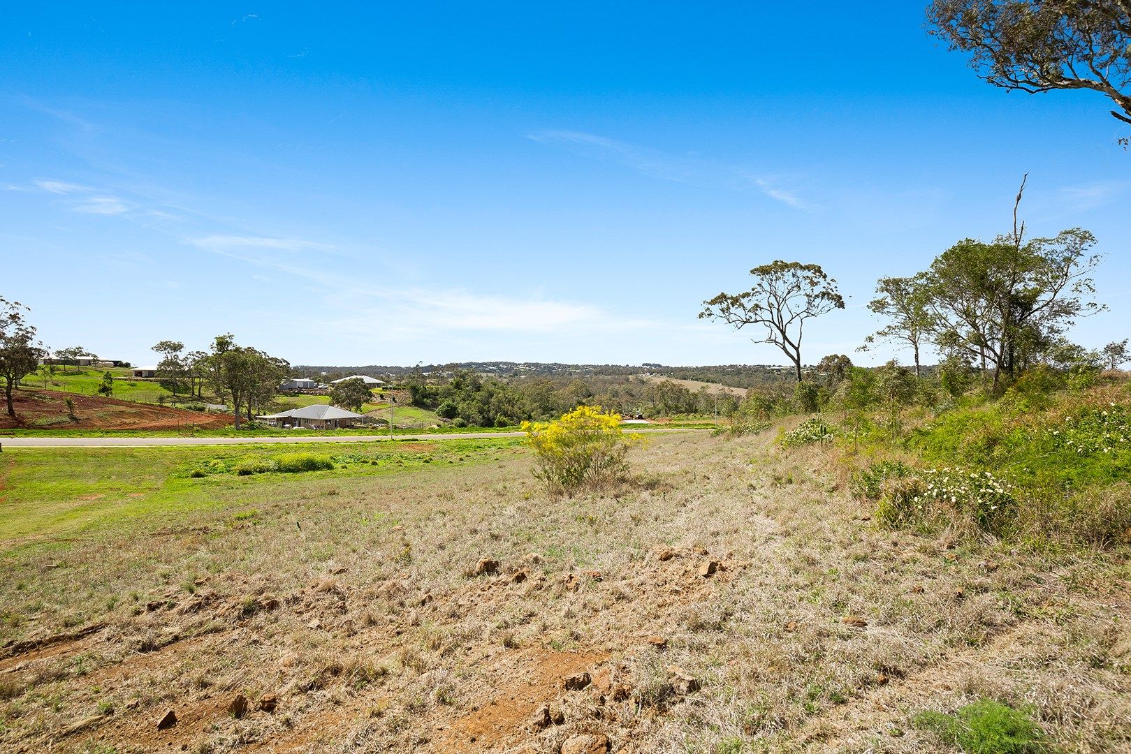 18 Colonial Drive, Gowrie Junction QLD 4352