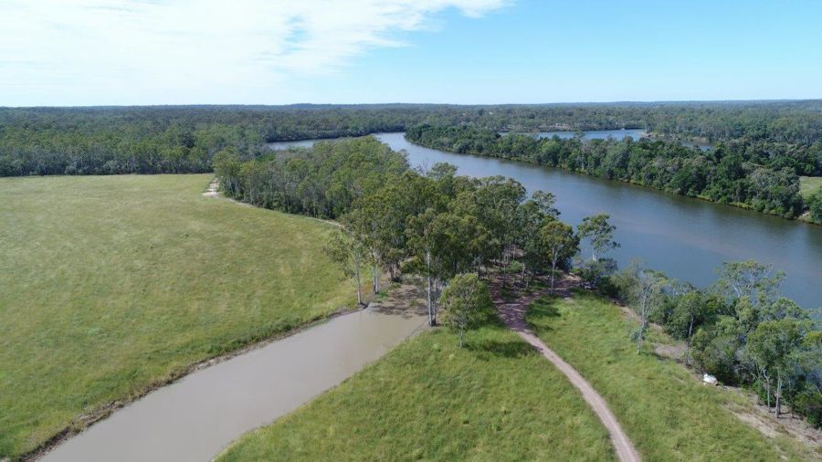 4 bedrooms Rural in 426 Coast Road BAFFLE CREEK QLD, 4674