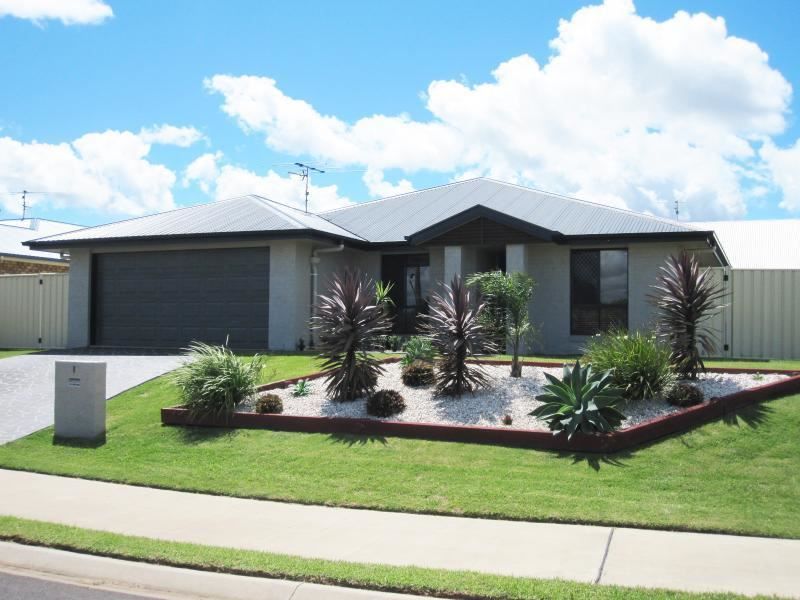 4 bedrooms House in 1 Ashford Drive WYREEMA QLD, 4352