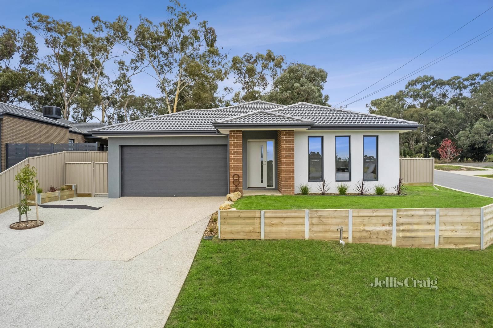 8 Acacia Court McKenzie Hill VIC 3451 Domain