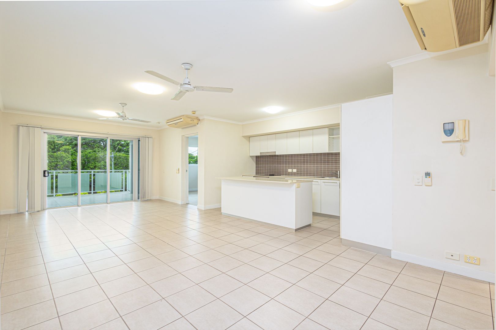 11/38 Morehead Street, South Townsville QLD 4810, Image 2