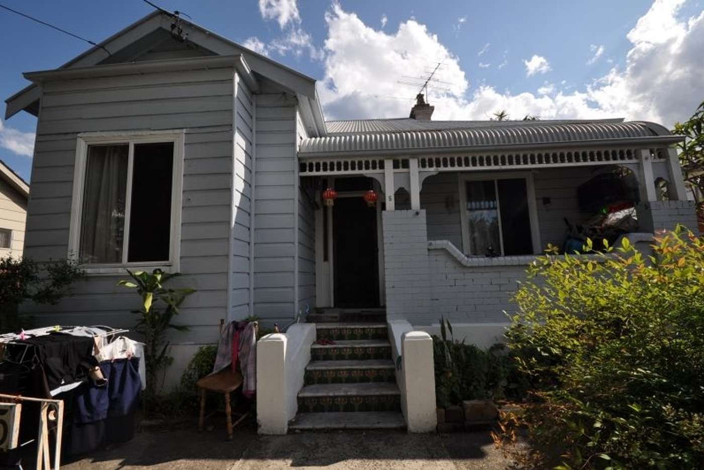 3 bedrooms Duplex in 5 Innesdale Rd WOLLI CREEK NSW, 2205