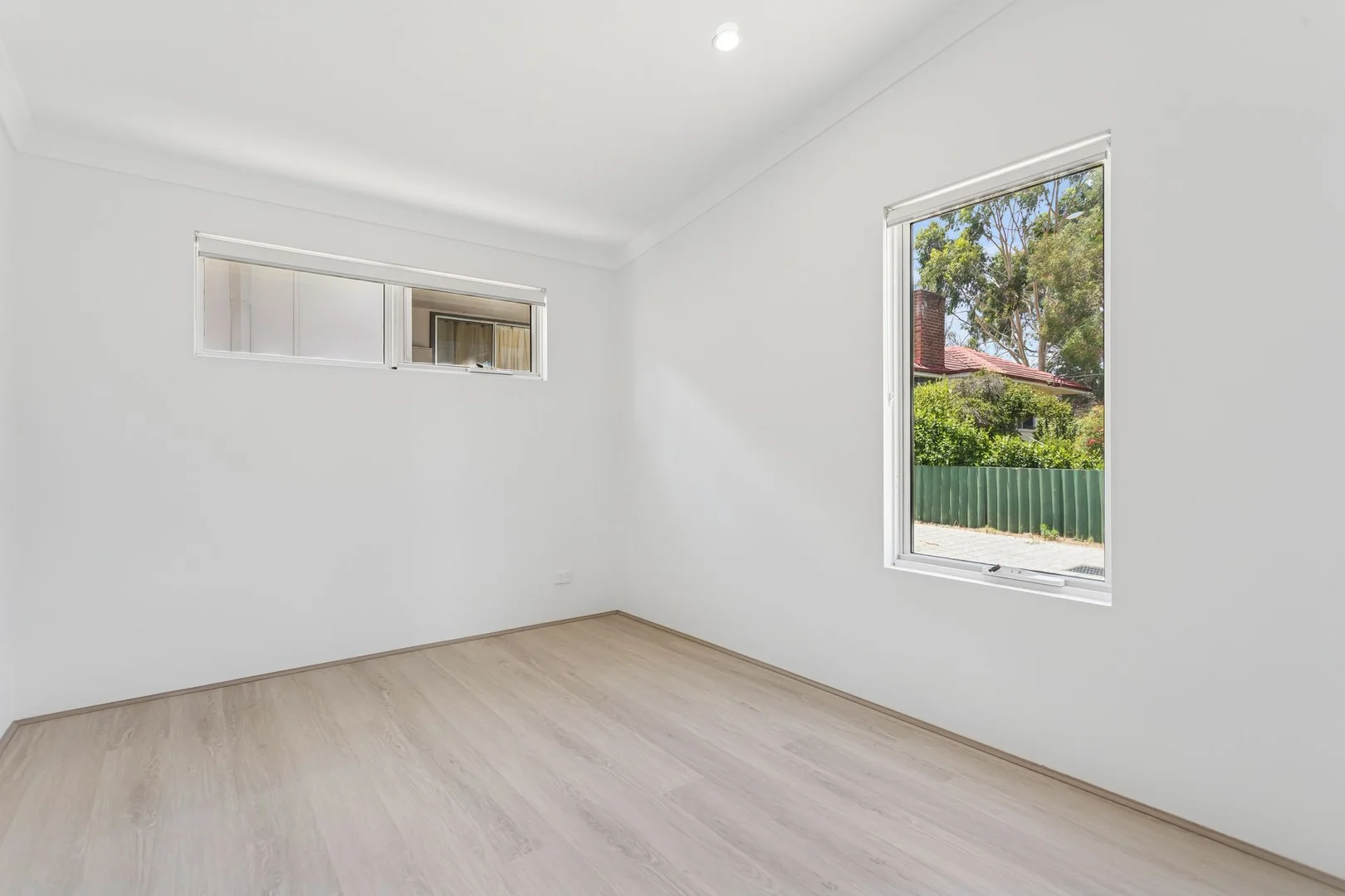 Additional image 10 of 43 Barnsley Street, Queens Park WA 6107