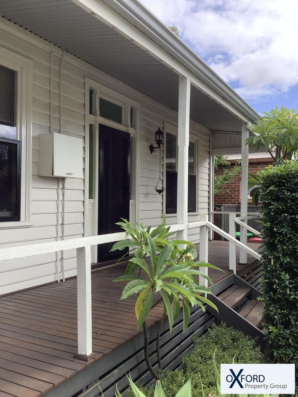 3 bedrooms House in 12 Kenny Street BASSENDEAN WA, 6054