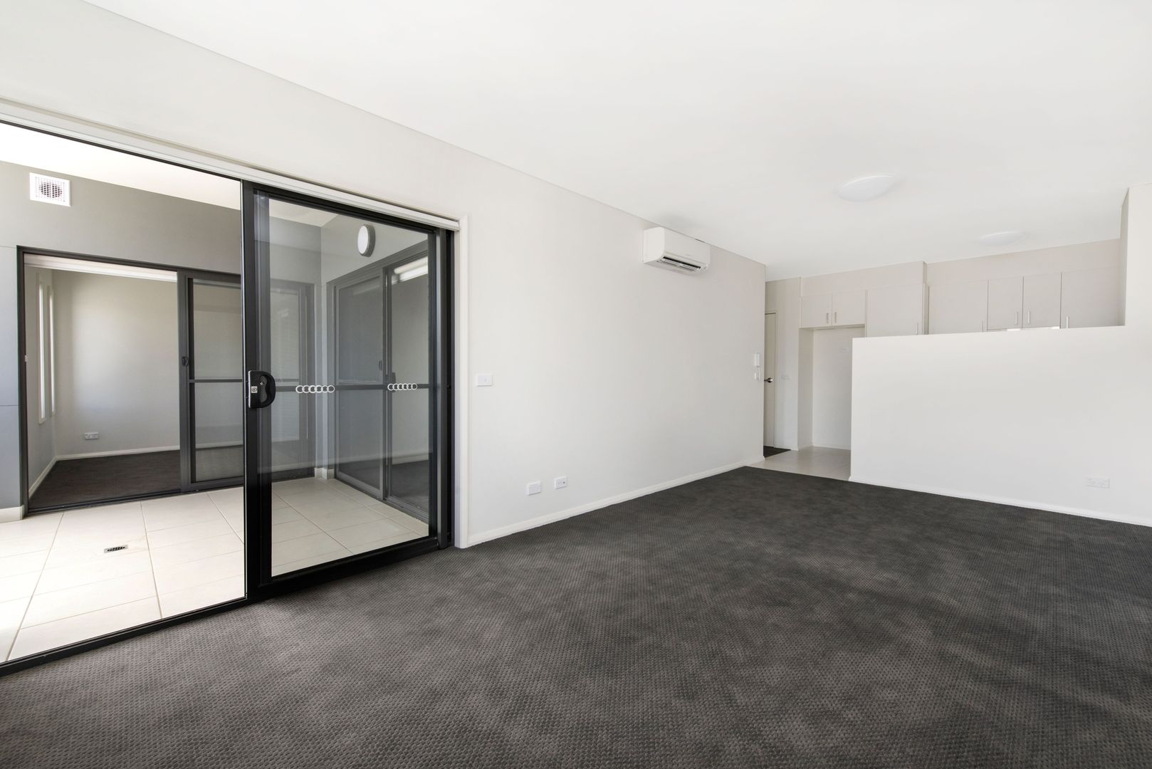 37/162 Flemington Road, Harrison ACT 2914, Image 2