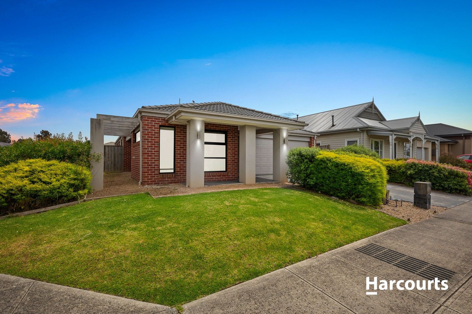 4 bedrooms House in 1 Manhattan Drive OFFICER VIC, 3809