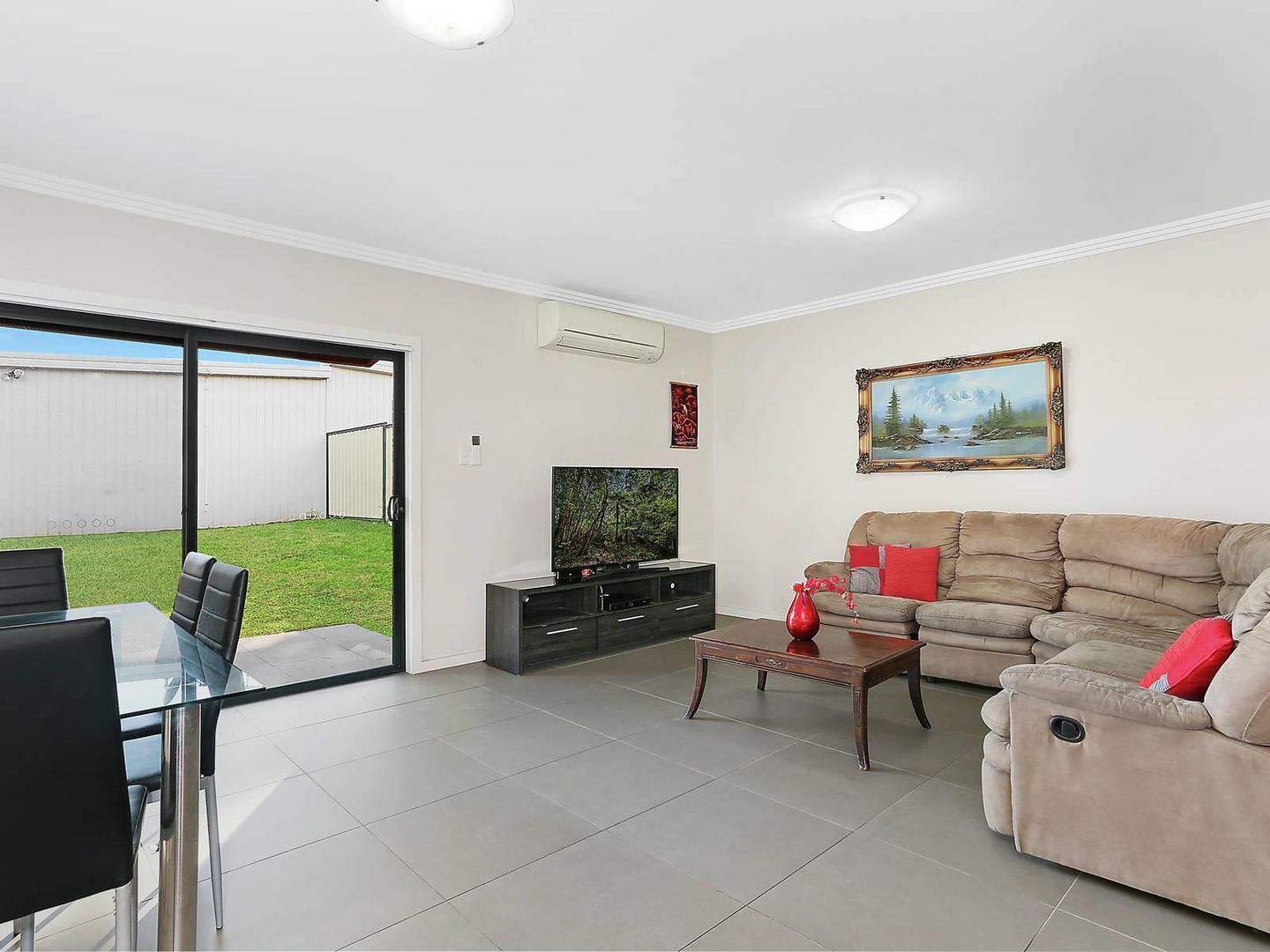 100A Clarke Street, Bass Hill NSW 2197, Image 2