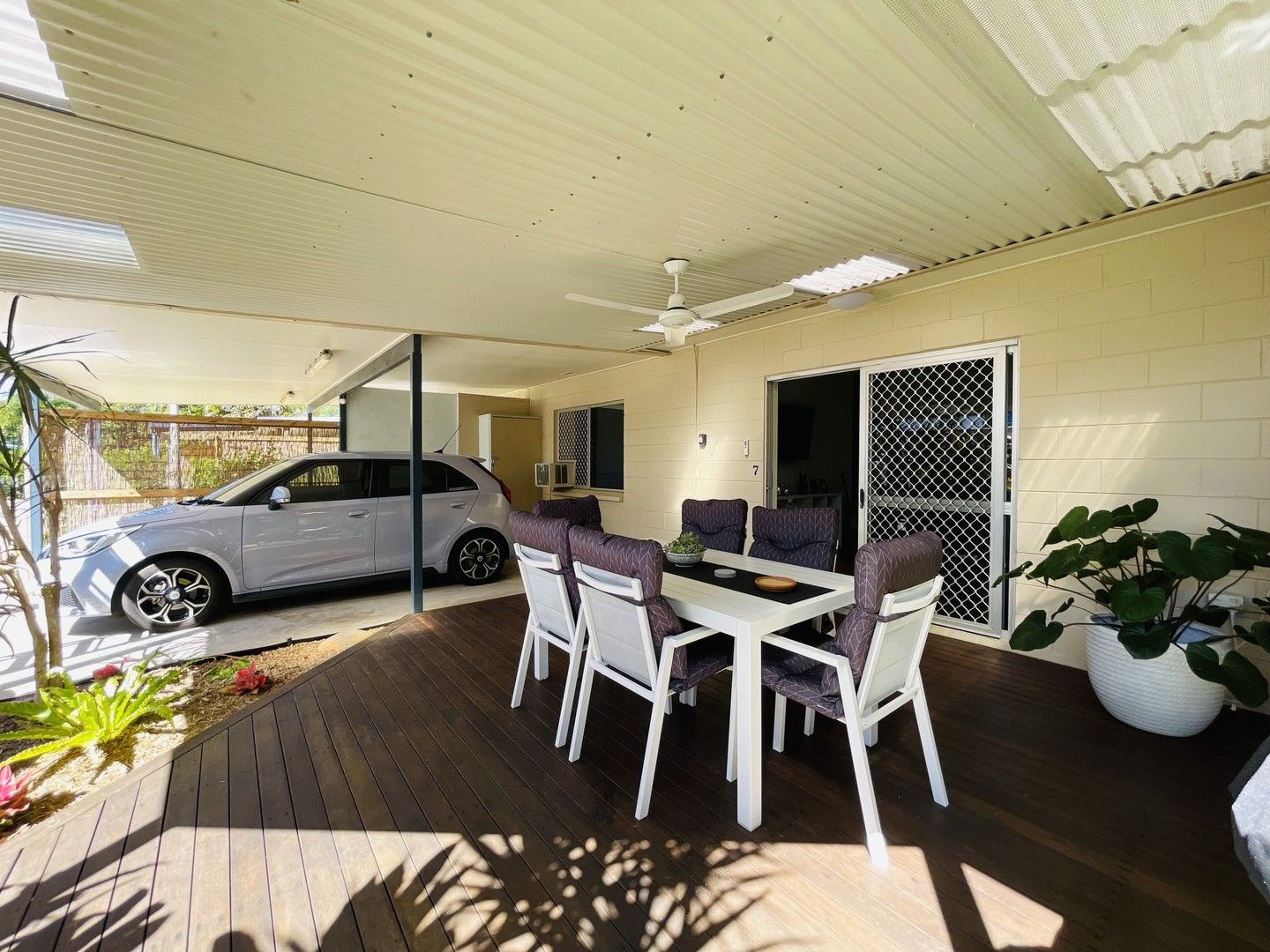 Unit 7/16 Wongaling Beach Rd, Wongaling Beach QLD 4852, Image 2