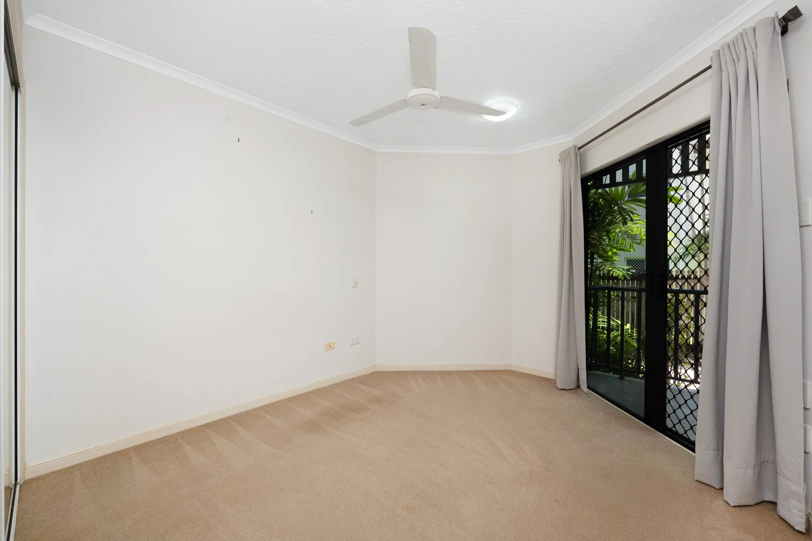 Additional image 3 of 2/106 Eyre Street, North Ward QLD 4810