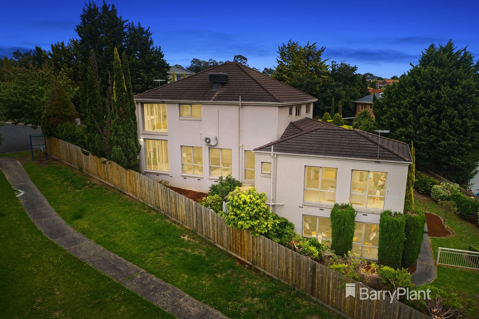 9 Whitehall Court, Templestowe VIC 3106, Image 2