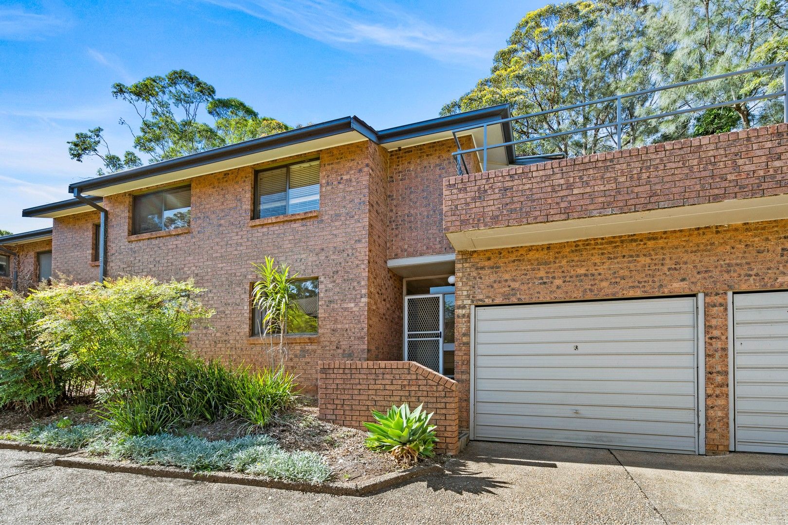 3 bedrooms Villa in 3/20 Pennant Street CASTLE HILL NSW, 2154