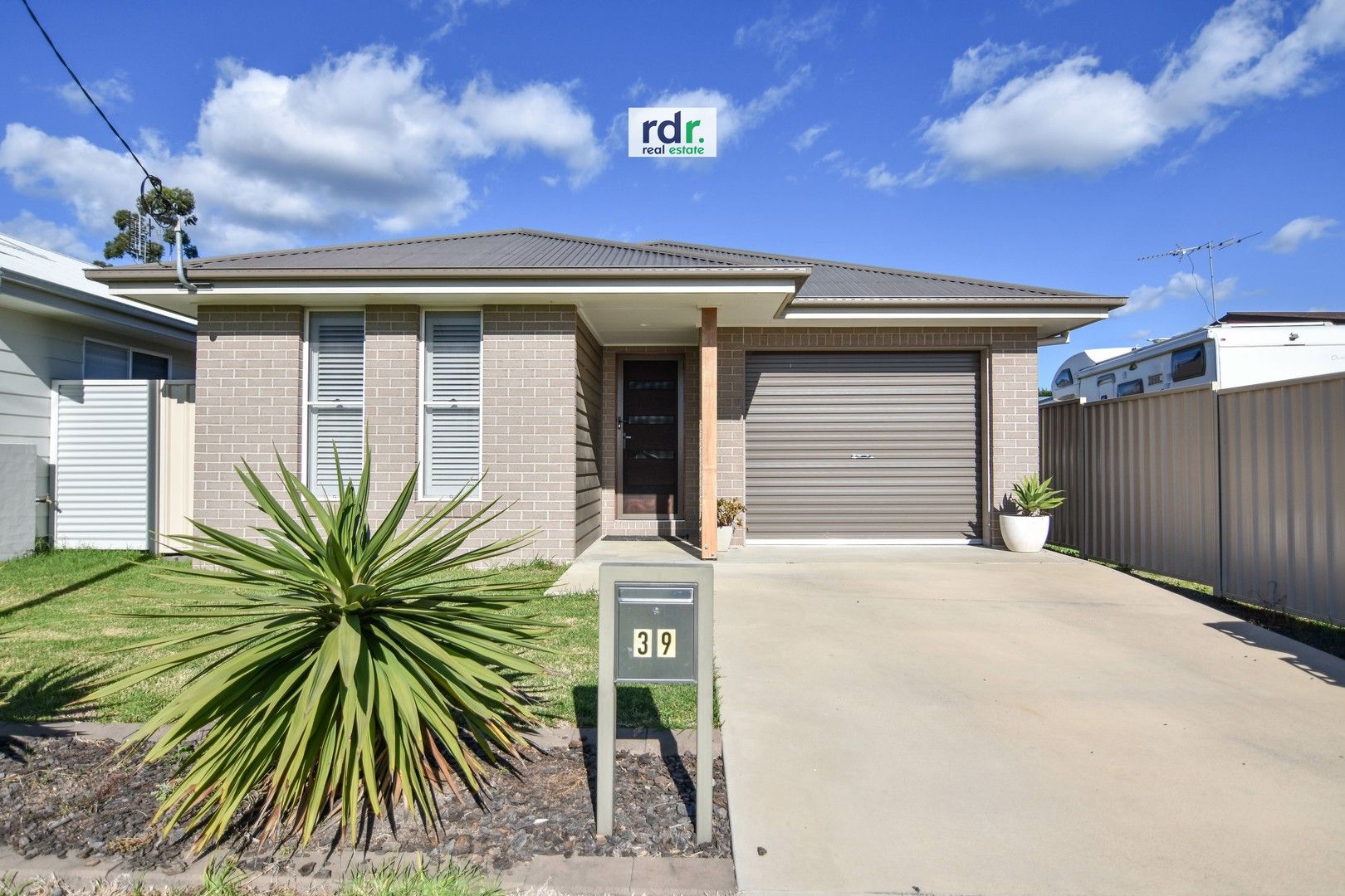 3 bedrooms House in 39 Bennett Street INVERELL NSW, 2360