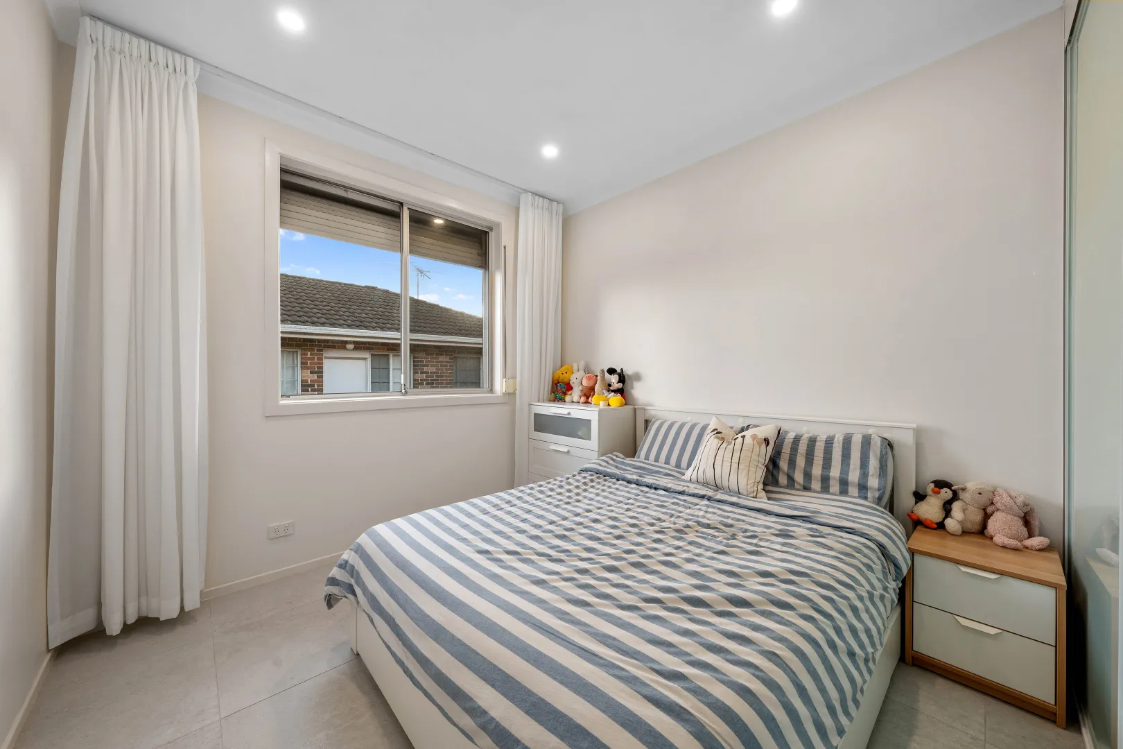 Turnkey Elegance: A Sun-Drenched, Fully Renovated Boutique Villa – pohled 6