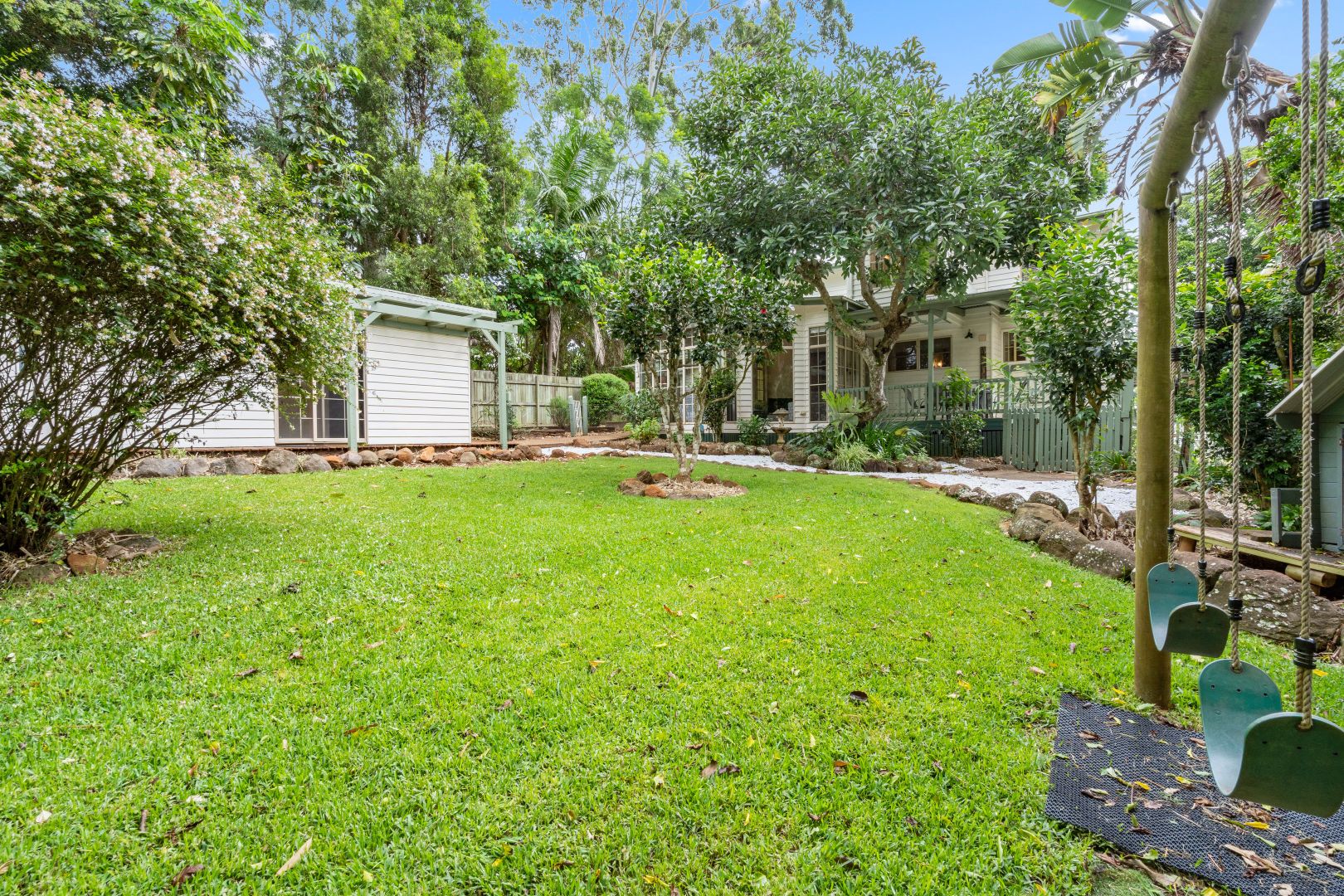 37 Coleman Square, Tamborine Mountain QLD 4272, Image 2