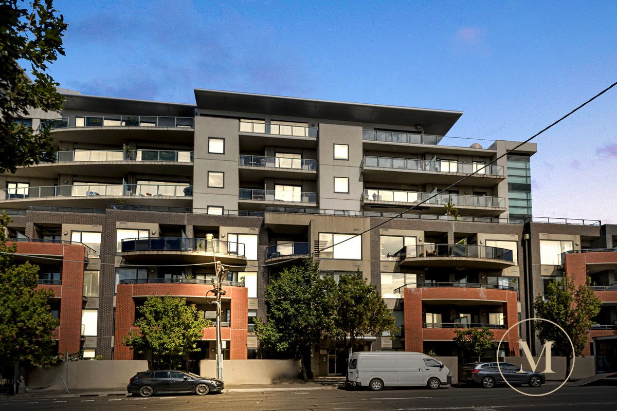 1 bedrooms Apartment / Unit / Flat in 213/5 Alma Road ST KILDA VIC, 3182