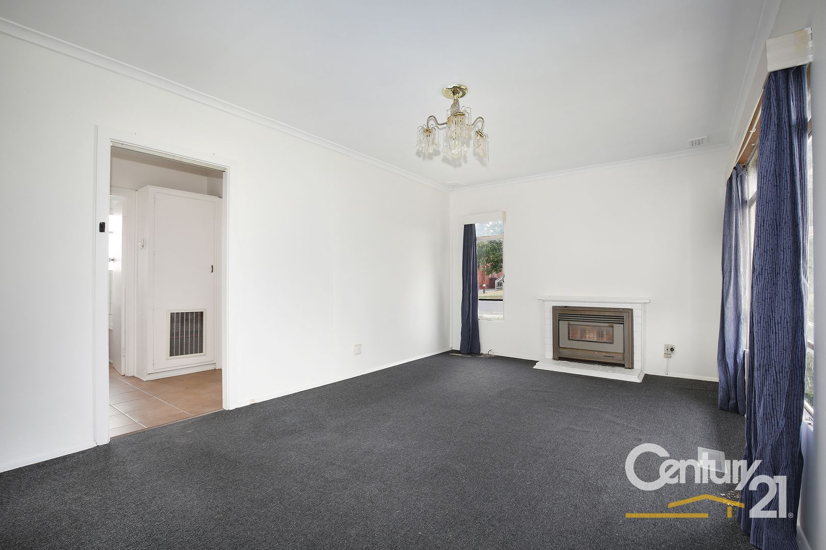 43 Menzies Avenue, Dandenong North VIC 3175, Image 2