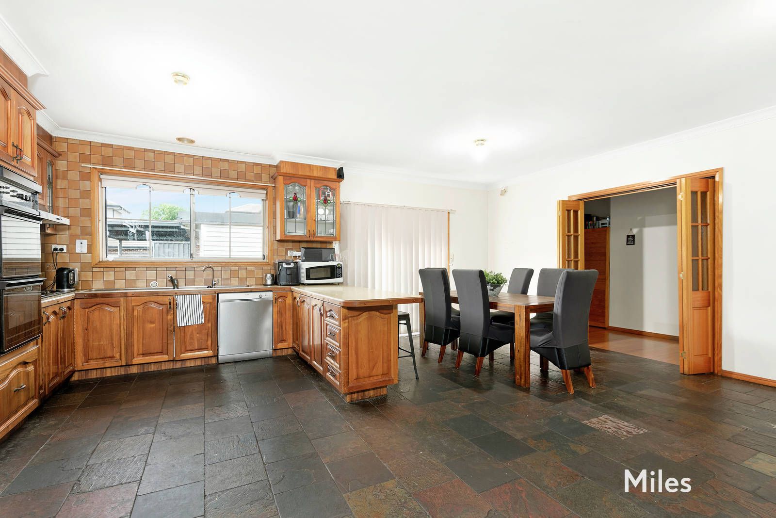 169 Porter Road, Heidelberg Heights VIC 3081, Image 2