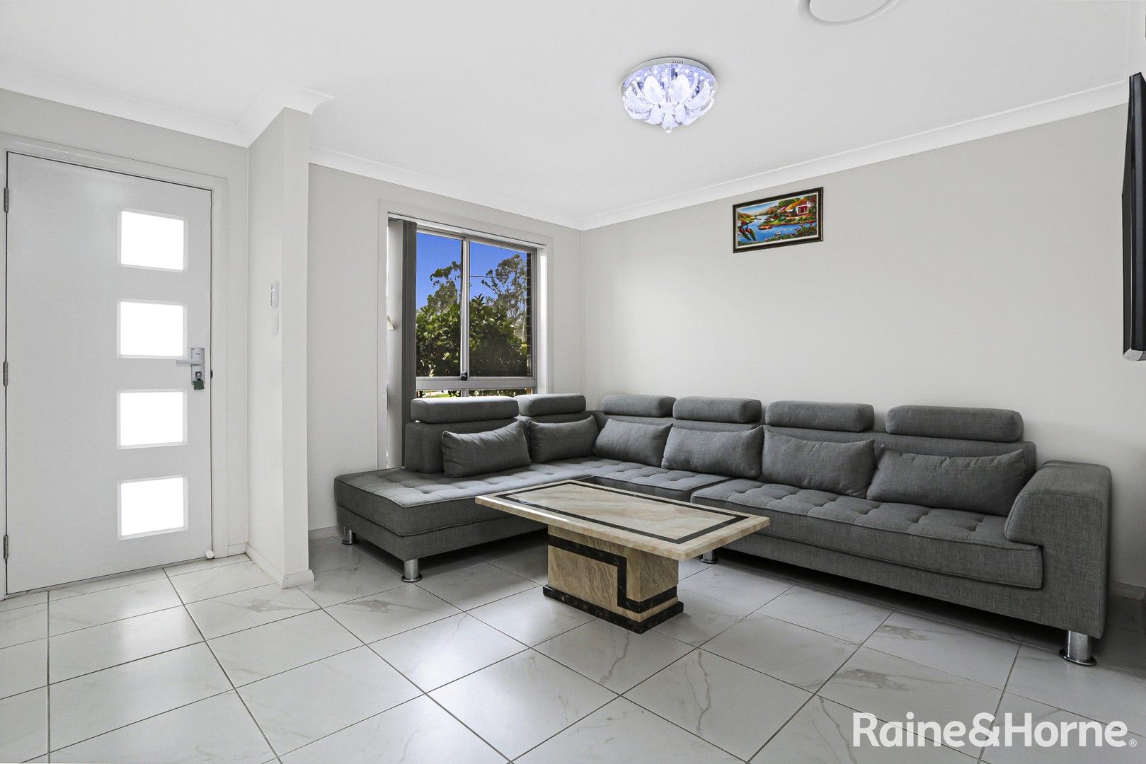 3 Almorah Street, Glenfield NSW 2167, Image 2