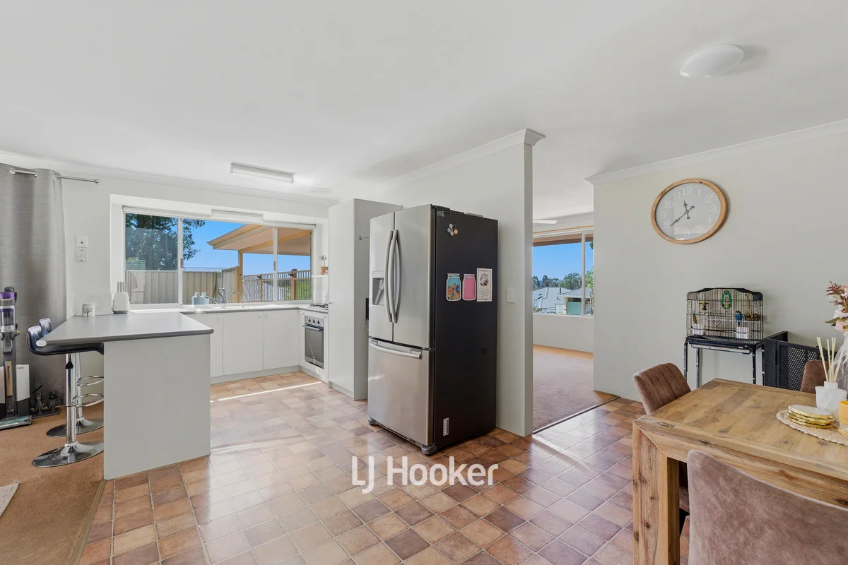 Additional image 10 of 26 Robinia Rise, Collie WA 6225