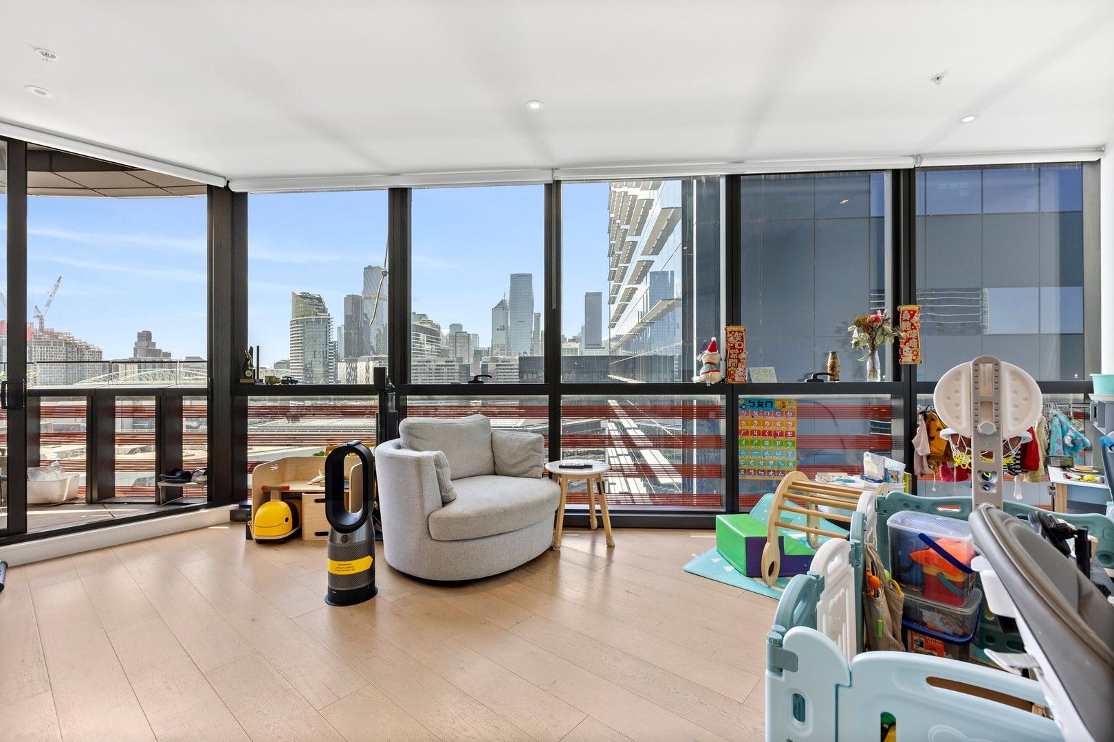 1 bedrooms Apartment / Unit / Flat in 1702S/883 Collins Street DOCKLANDS VIC, 3008