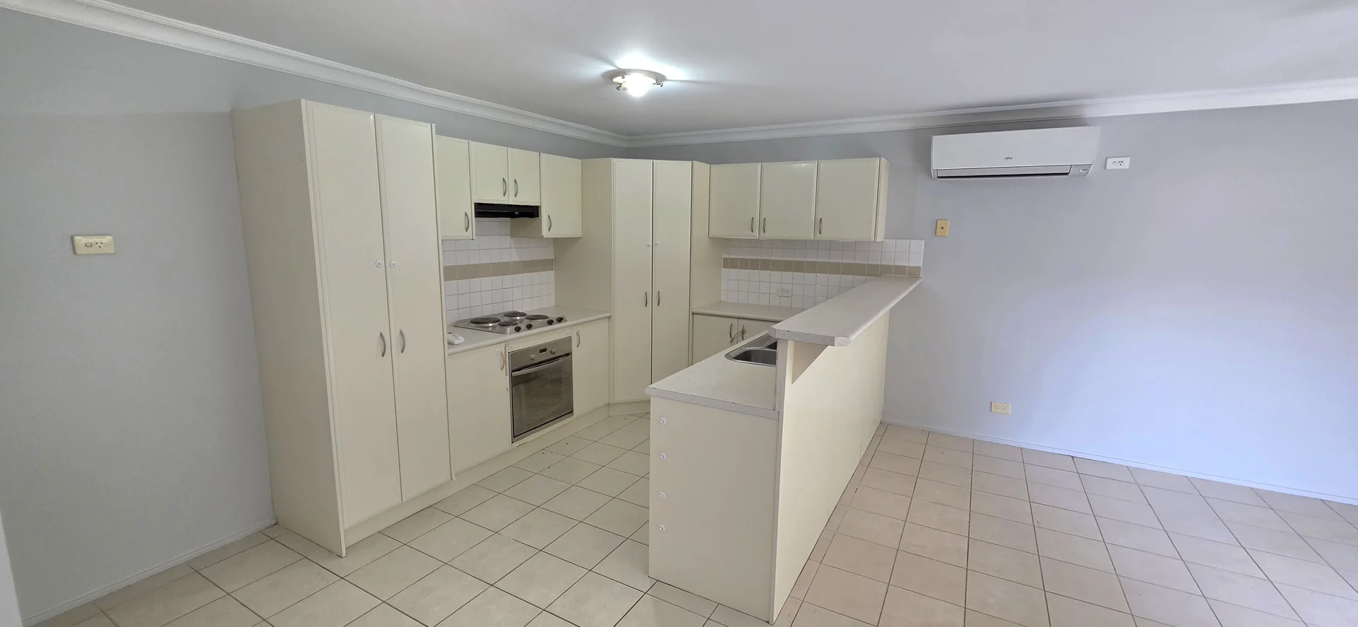 Additional image 4 of 51 Waterside Crescent, Carramar NSW 2163