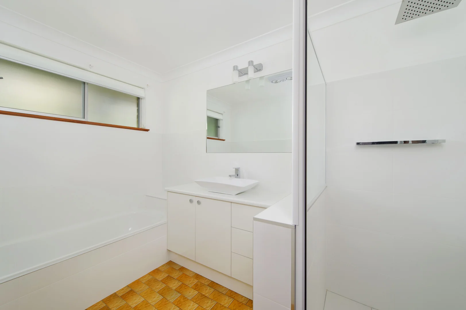 Additional image 9 of 2/4 Cypress Avenue, Port Macquarie NSW 2444