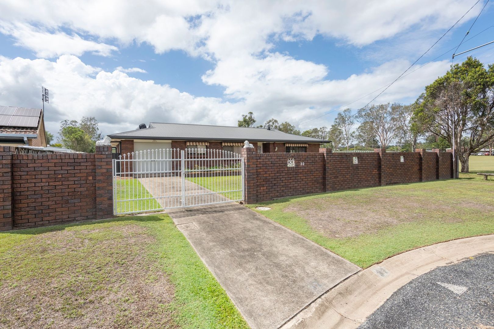 32 Kerrani Place, Coutts Crossing Property History & Address Research