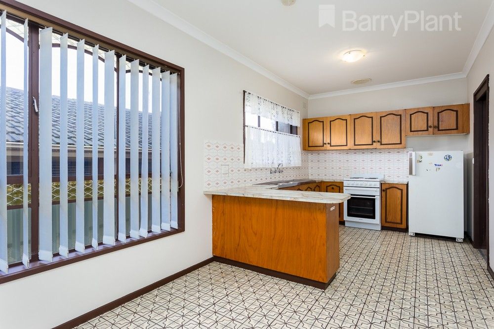 58 Rosebery Street, Altona Meadows VIC 3028, Image 2