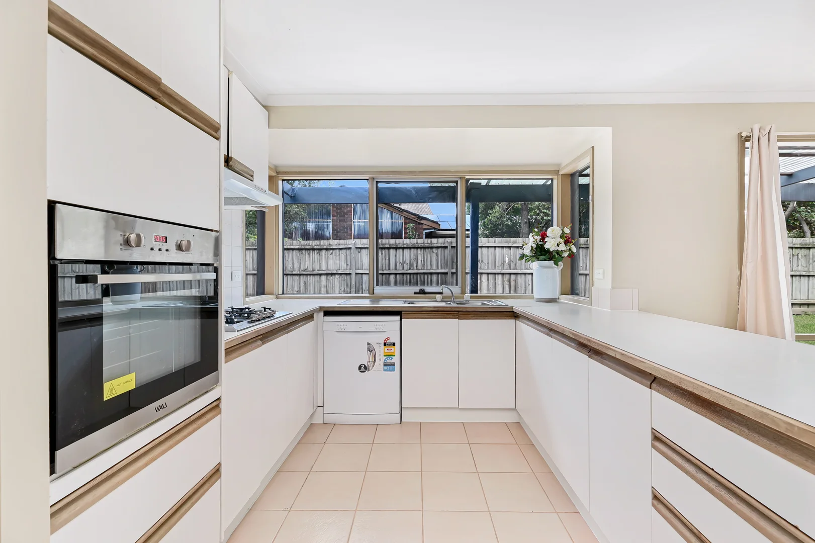 Additional image 4 of 12 Carluke Close, Berwick VIC 3806