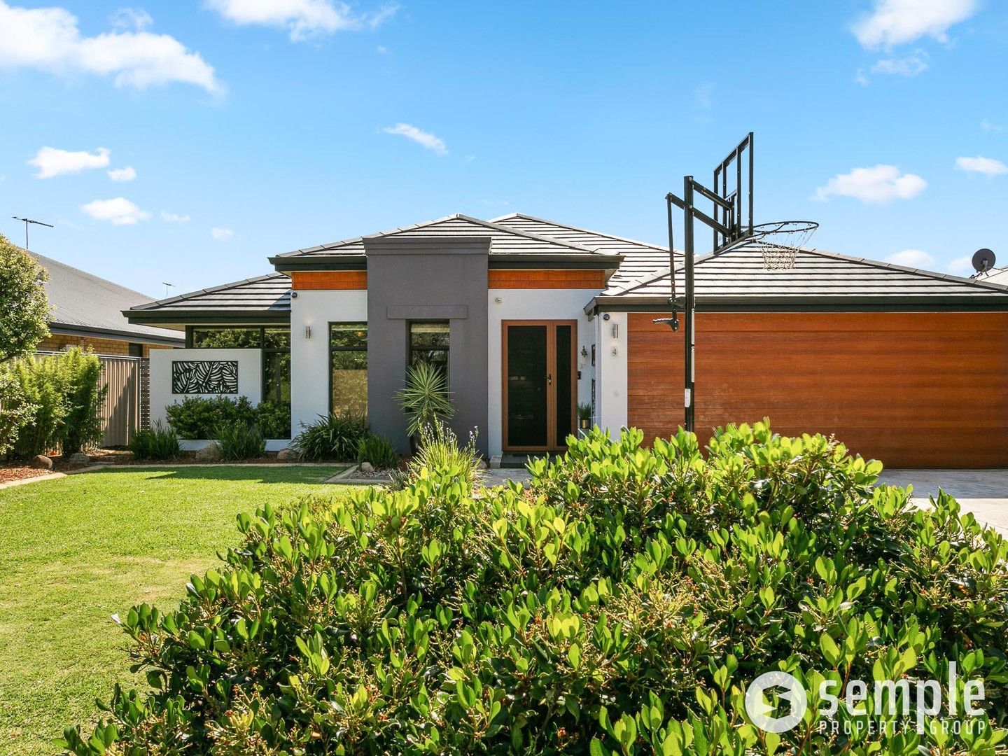 4 Versailles Parkway, Aubin Grove WA 6164, Image 0