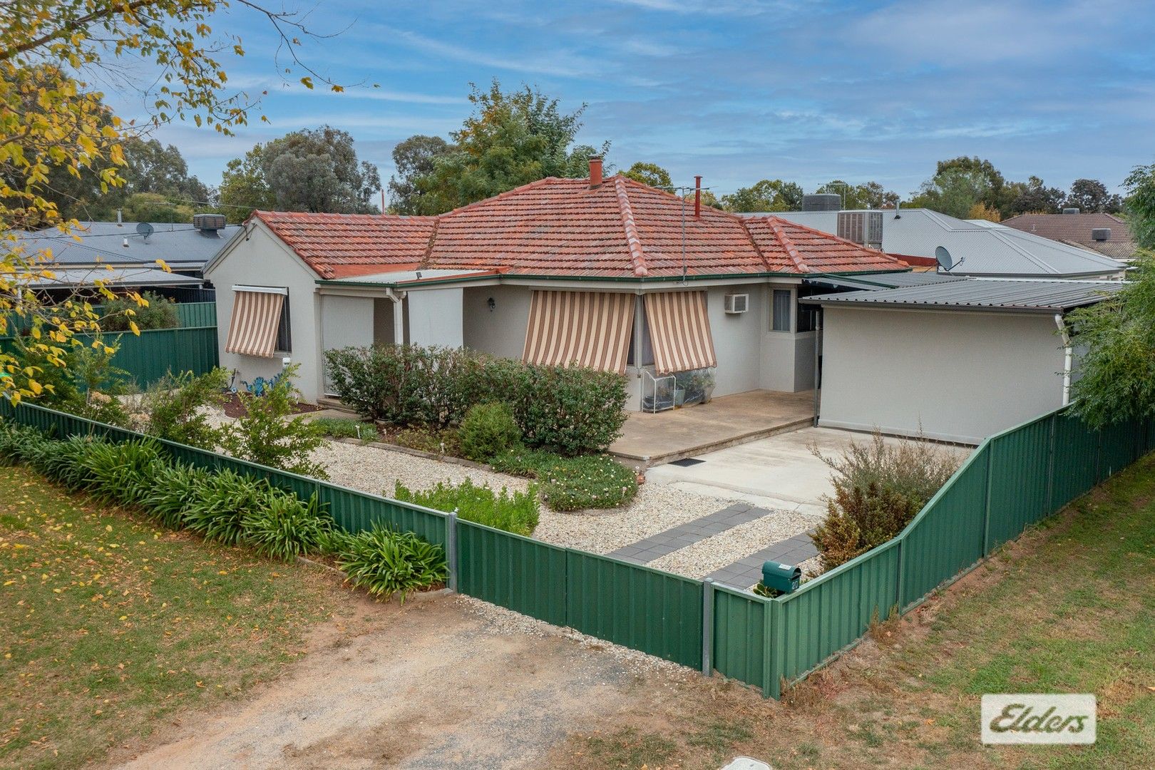 20 Russell Street, Howlong NSW 2643