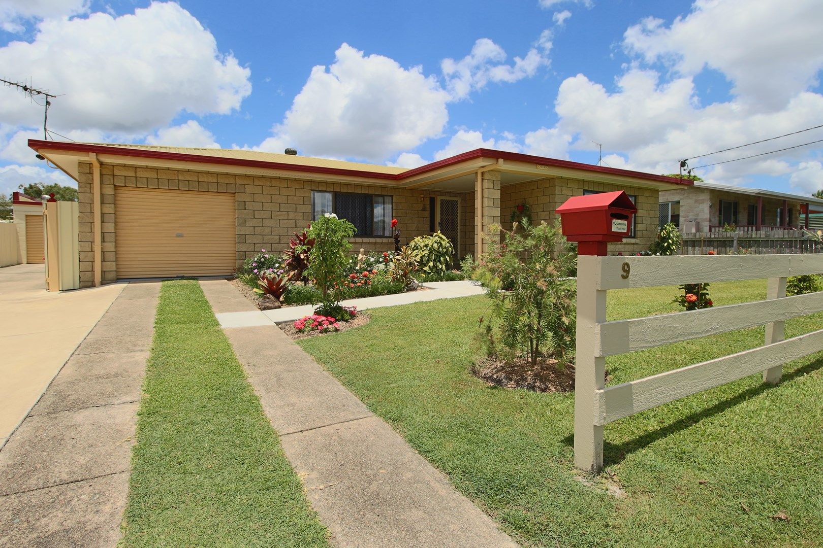 9 Marlin Way, Tin Can Bay QLD 4580, Image 0