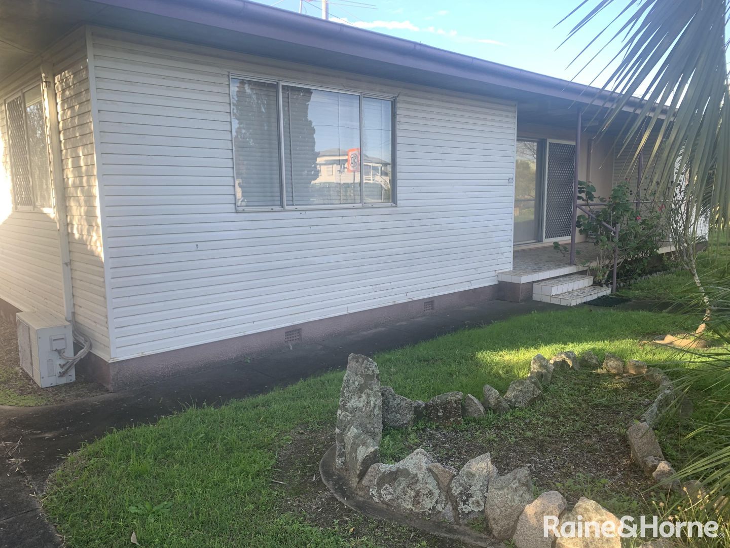 118 Drayton Street, Nanango QLD 4615, Image 1