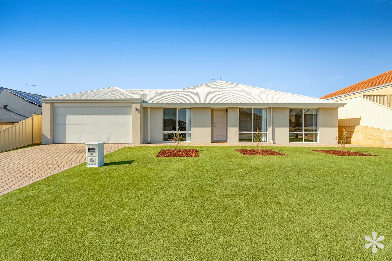 4 bedrooms House in 6 Prolog Link LAKE COOGEE WA, 6166