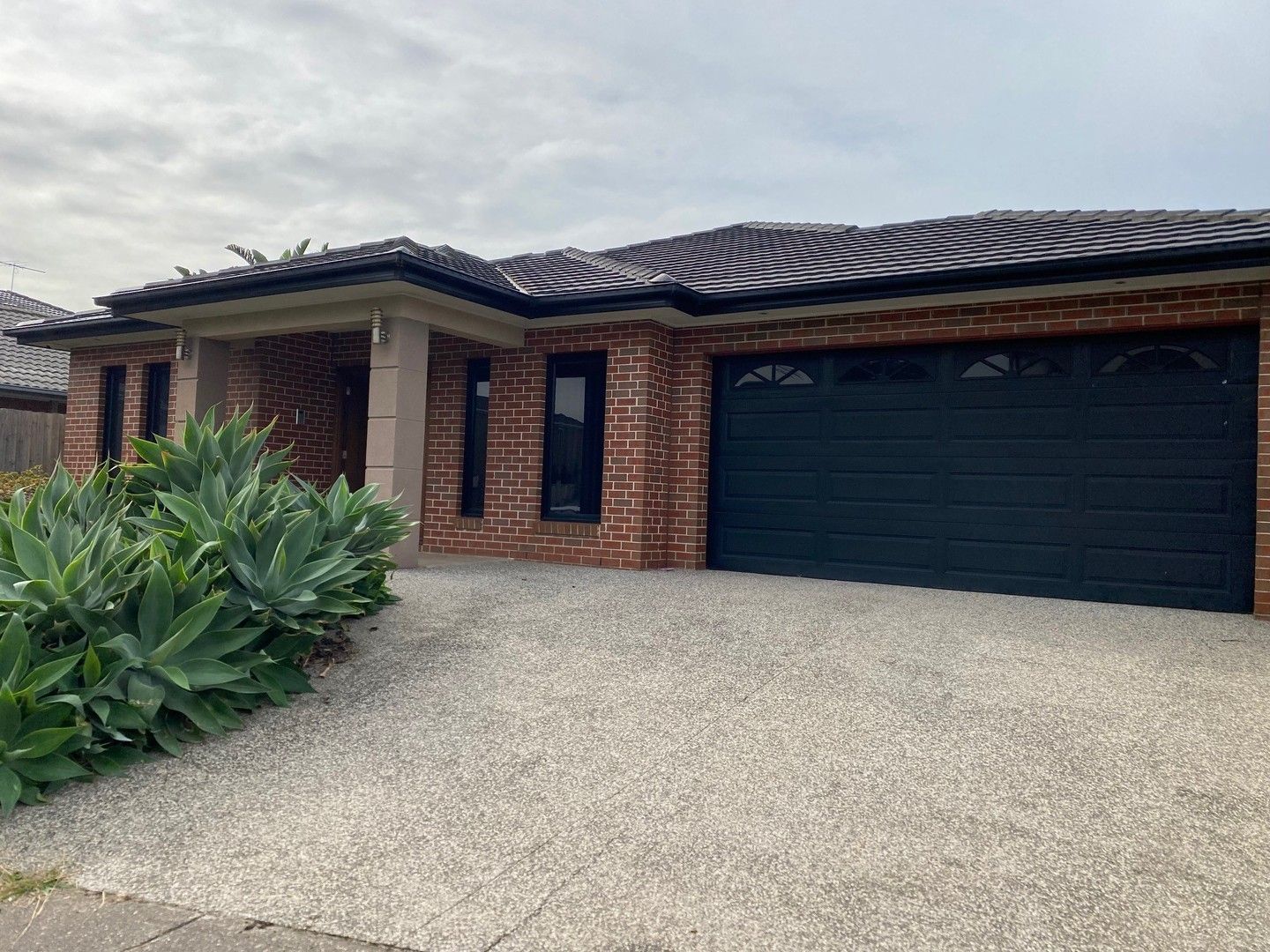 4 bedrooms House in 10 Highfield Road CAIRNLEA VIC, 3023