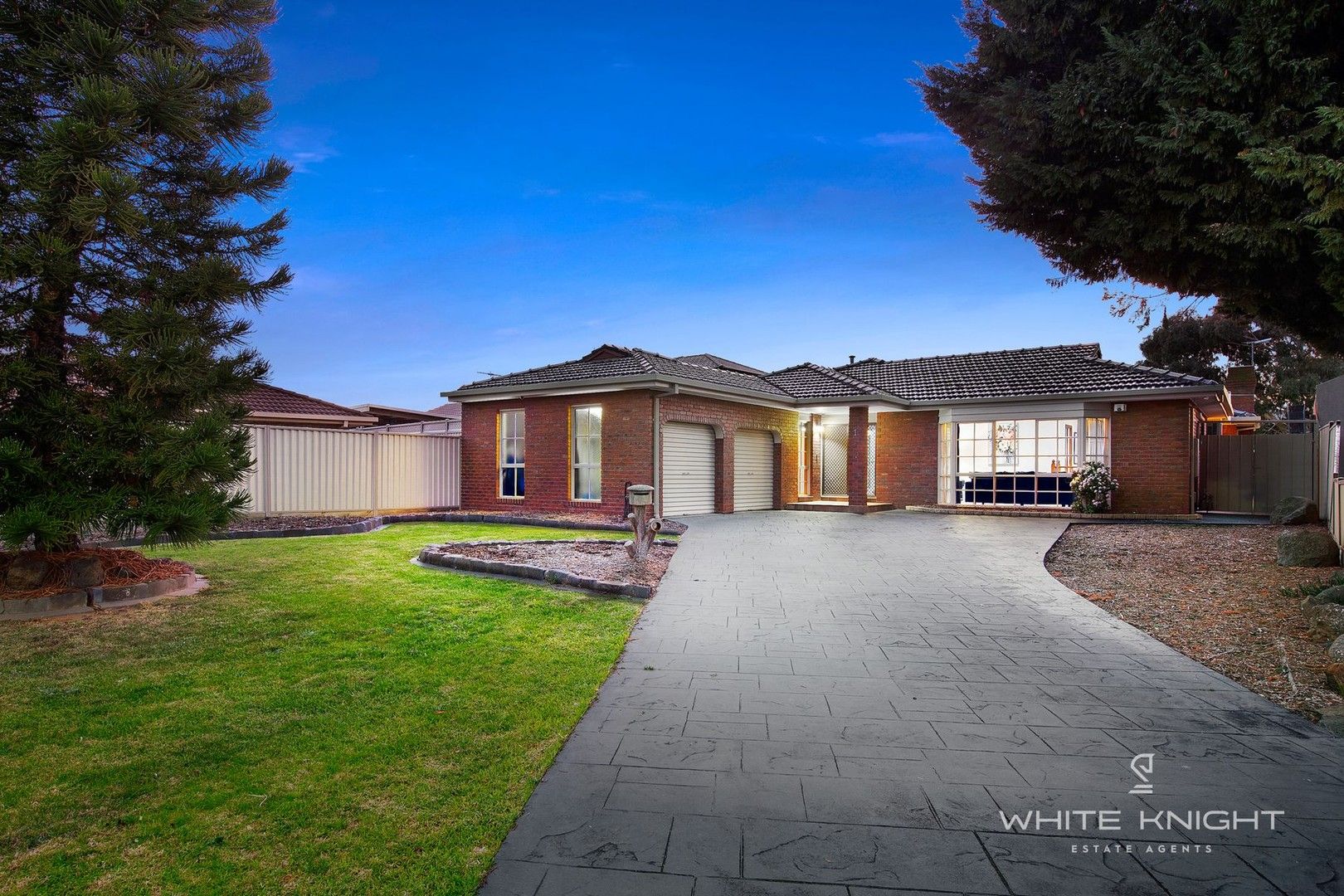 4 bedrooms House in 1 Vinct Close KEILOR DOWNS VIC, 3038