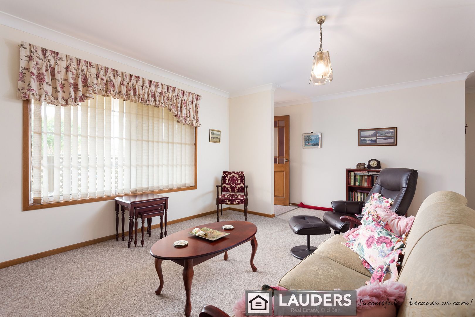 3/2 Paradise Close, Old Bar NSW 2430, Image 1