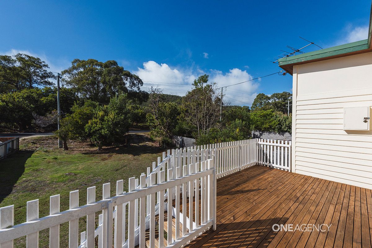 12 Honeysuckle Avenue, Sisters Beach TAS 7321, Image 1