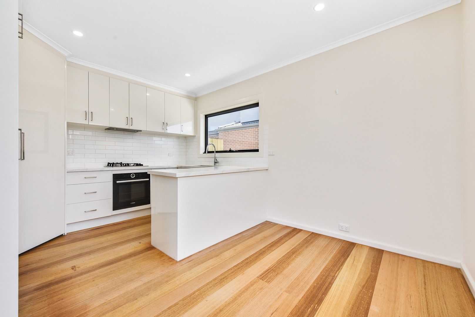 3 bedrooms Apartment / Unit / Flat in 1/18 Caesar Street MULGRAVE VIC, 3170